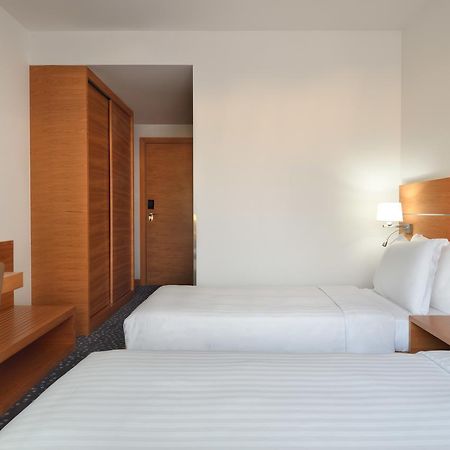 Protea Hotel By Marriott Konstantin Dış mekan fotoğraf
