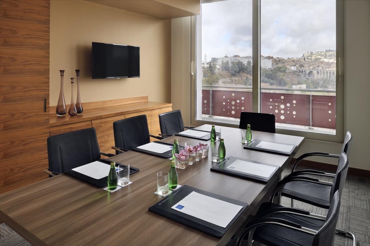 Protea Hotel By Marriott Konstantin Dış mekan fotoğraf