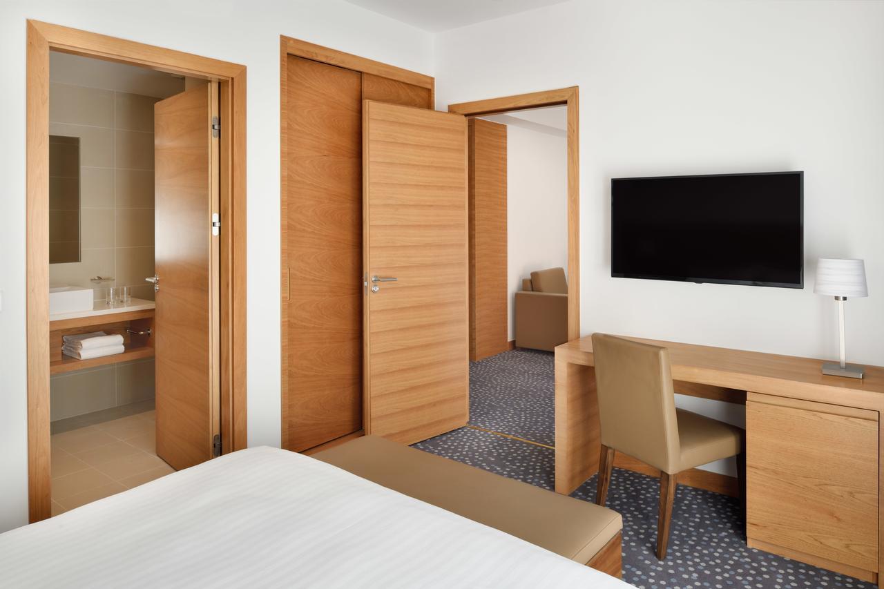 Protea Hotel By Marriott Konstantin Dış mekan fotoğraf