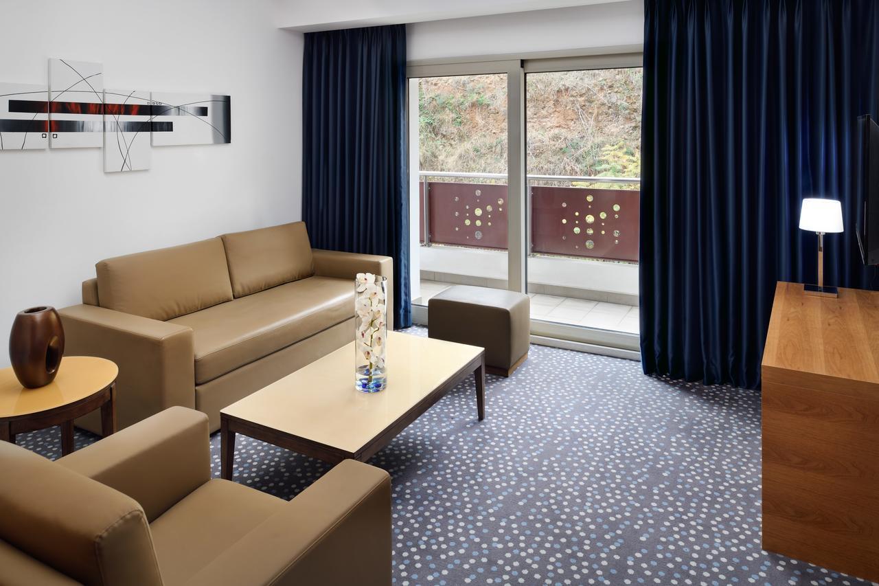 Protea Hotel By Marriott Konstantin Dış mekan fotoğraf